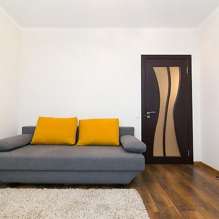 Vip Apartment On Ilinska سومي المظهر الخارجي الصورة